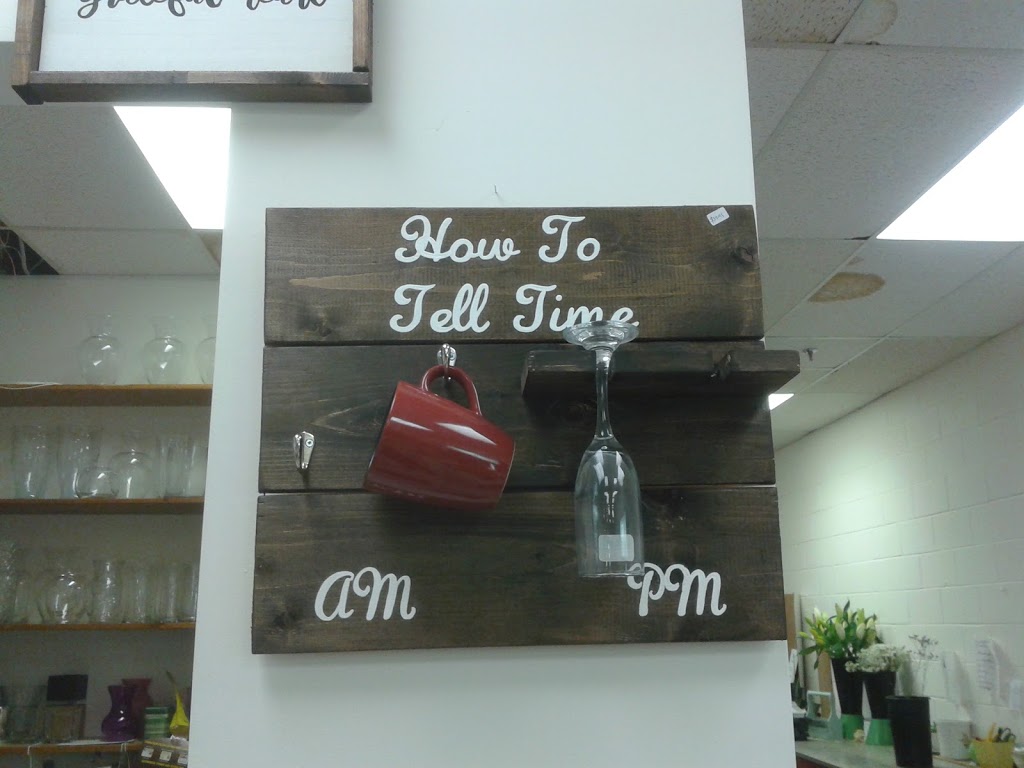 Tottenham Flowers & Gifts | 55 Queen St S, Tottenham, ON L0G 1W0, Canada | Phone: (905) 936-2885