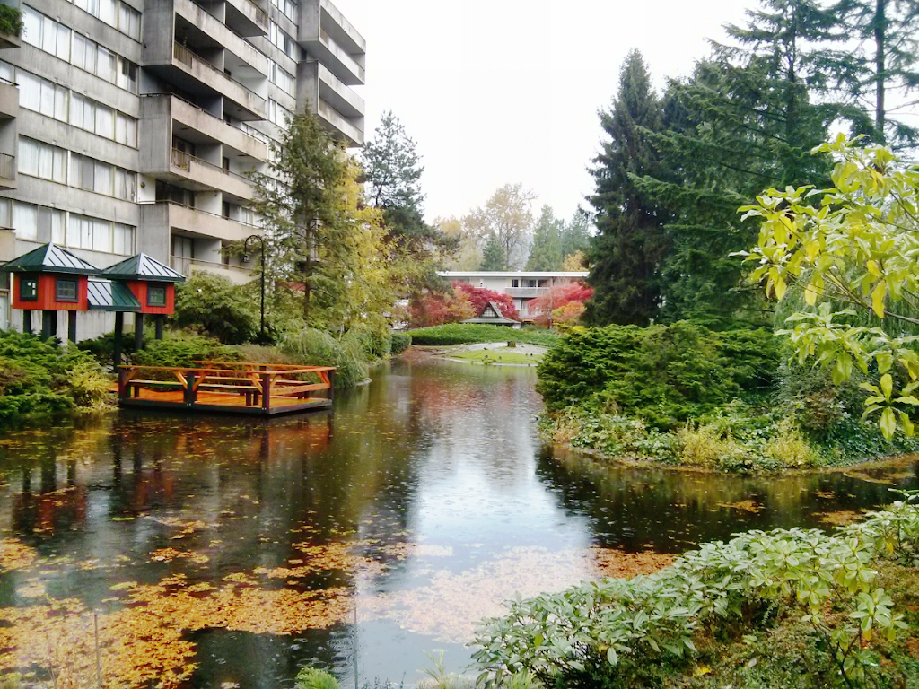 Lougheed Village Dental | 9524 Erickson Dr, Burnaby, BC V3J 1M9, Canada | Phone: (604) 421-2132