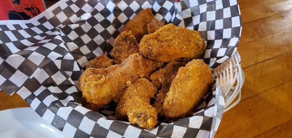 Careys Pub | 469 Bethune Dr N, Gravenhurst, ON P1P 1B8, Canada | Phone: (705) 687-9119