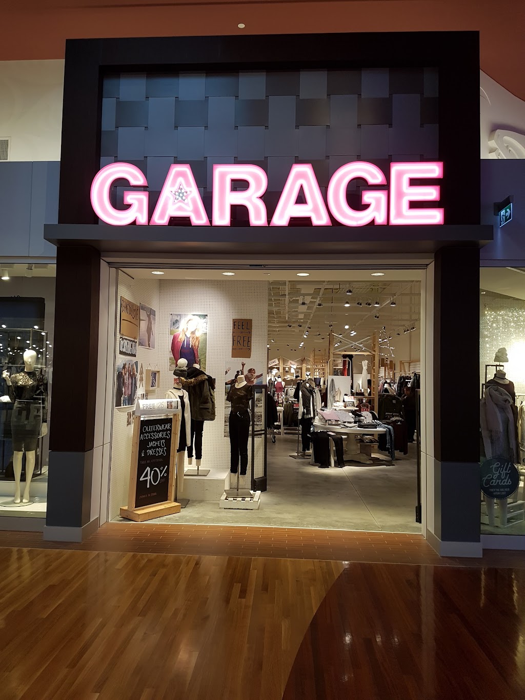 Garage | 5000 Canoe Pass Wy #550A, Tsawwassen, BC V4M 0B3, Canada | Phone: (604) 948-2950