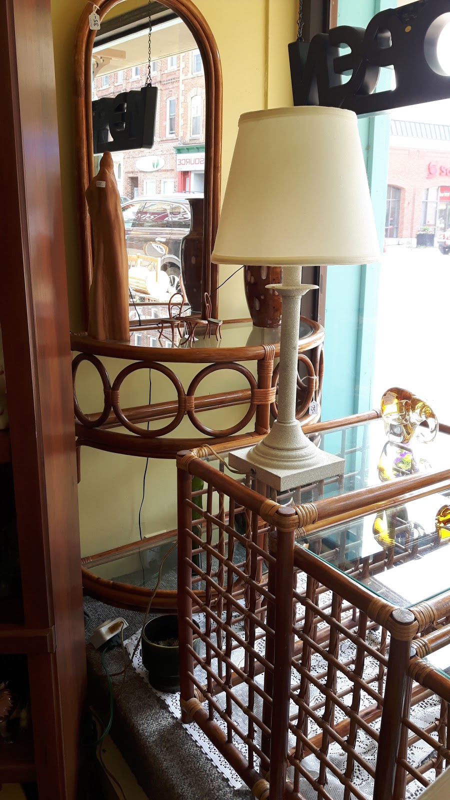 This N That | 25 N Sykes St, Meaford, ON N4L 1V9, Canada | Phone: (519) 379-7205