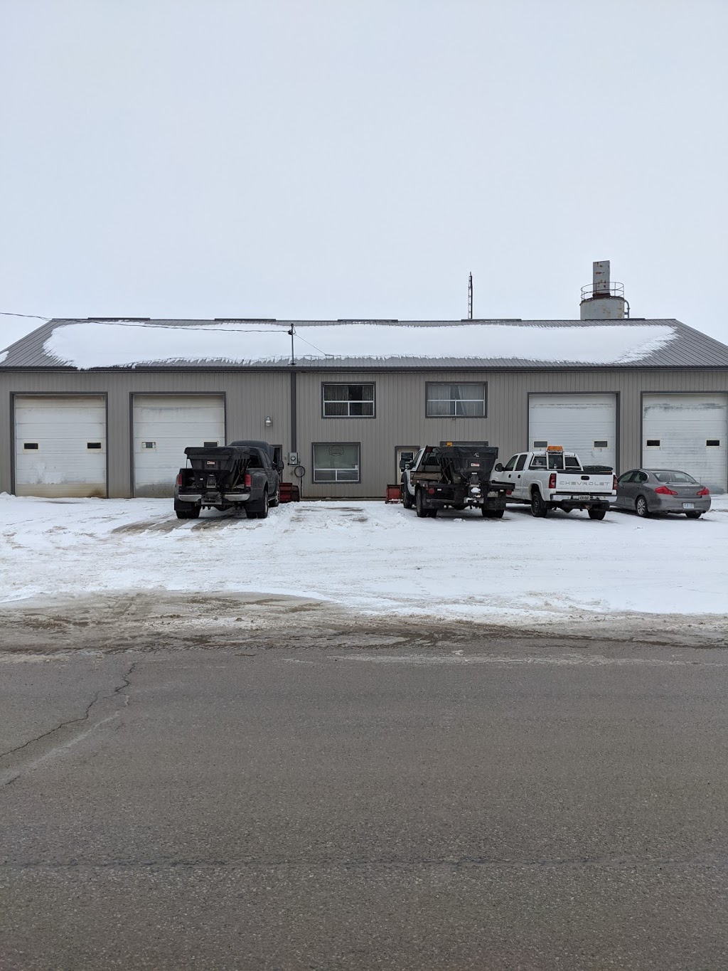 Gerth Excavating | 36 Adelaide St, Linwood, ON N0B 2A0, Canada | Phone: (519) 698-2100