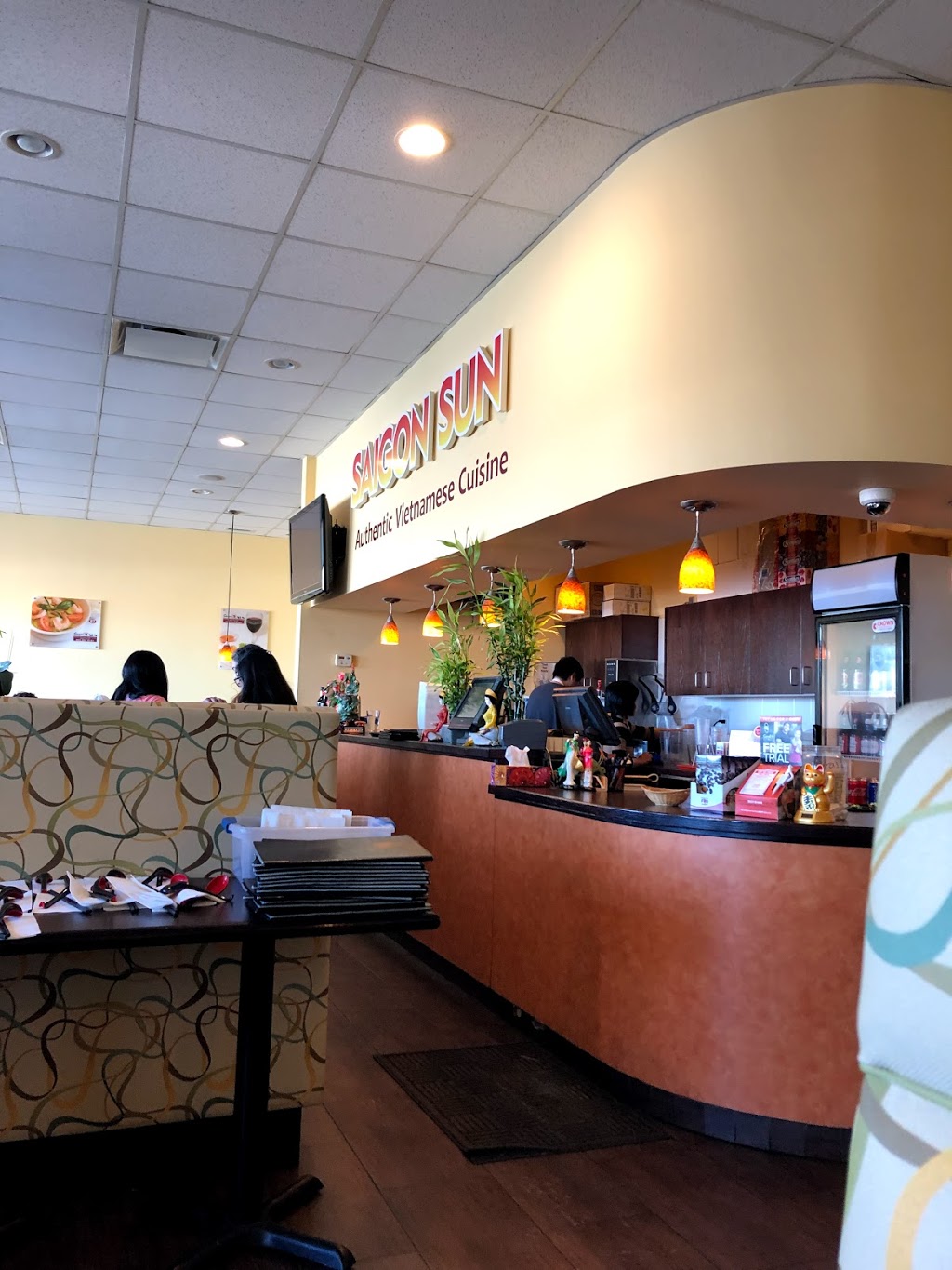 Saigon Sun | 200 Southridge Dr, Okotoks, AB T1S 0B2, Canada | Phone: (403) 995-8181