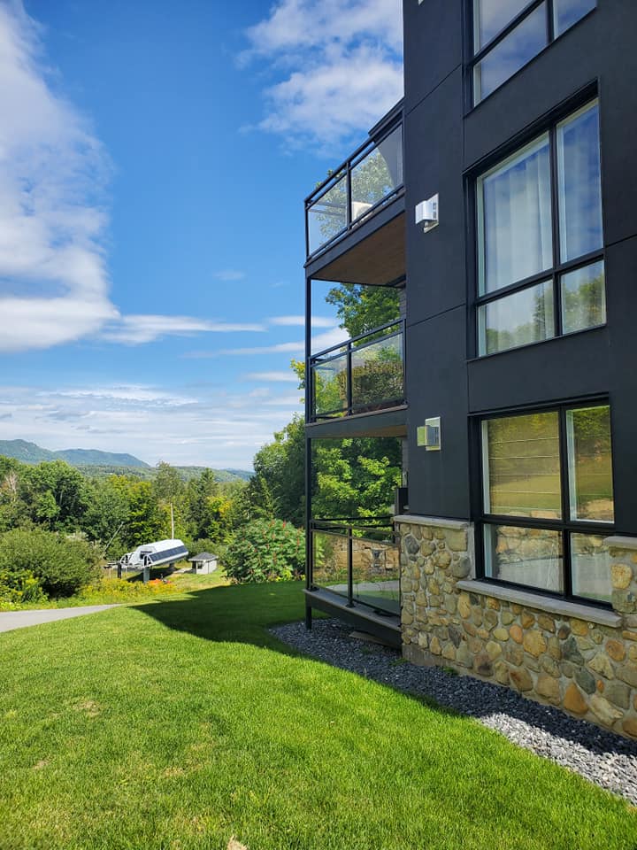 Condos Glaz Phase 1 | 323 Chem. du Panorama, Mansonville, QC J0E 1X0, Canada | Phone: (877) 980-0005