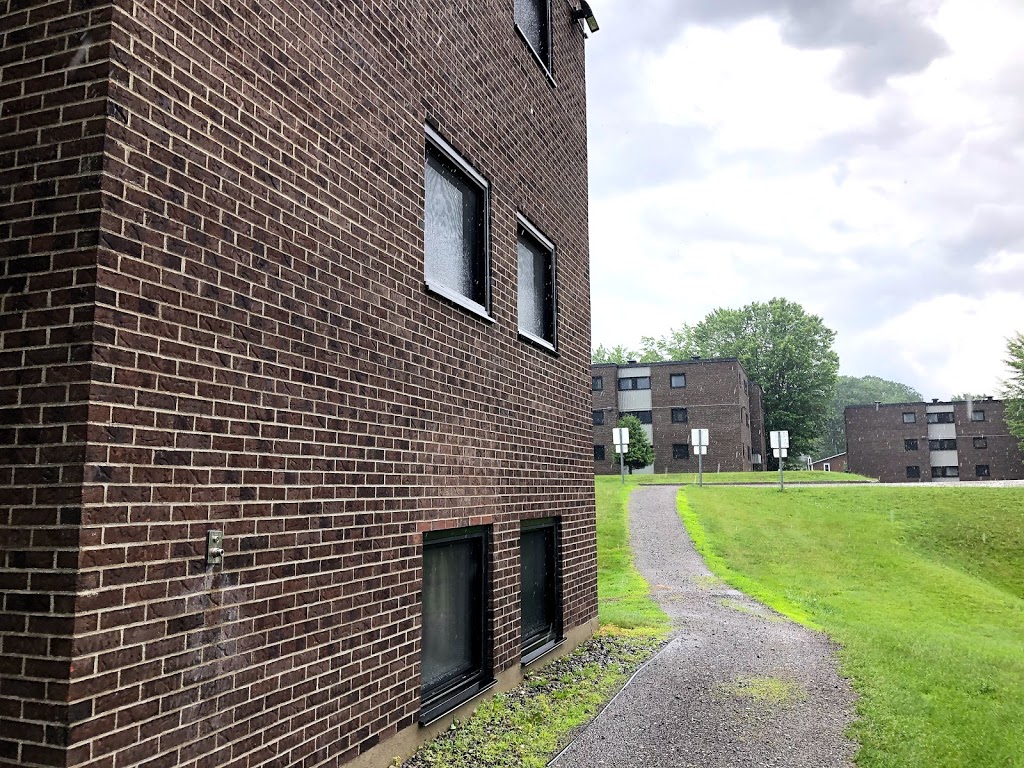 Champlain Regional College Residences | 9 Rue Winder, Sherbrooke, QC J1M 1L5, Canada | Phone: (819) 564-3675