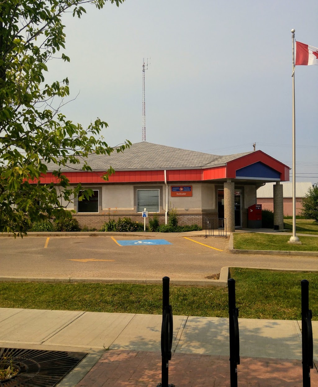 Canada Post | 4904 49 Ave, Redwater, AB T0A 2W0, Canada | Phone: (780) 942-2440