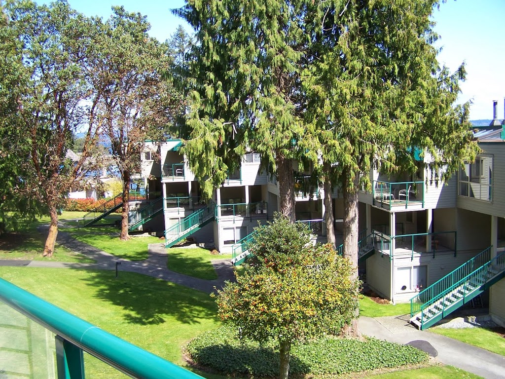 Blue Moon Oceanside Condos | 3600 Yellow Point Rd, Ladysmith, BC V9G 1E8, Canada | Phone: (250) 618-8218