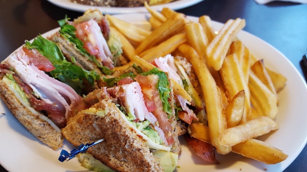 Dennys | 3604 Gateway Boulevard, Edmonton, AB T6J 7A9, Canada | Phone: (780) 438-3663