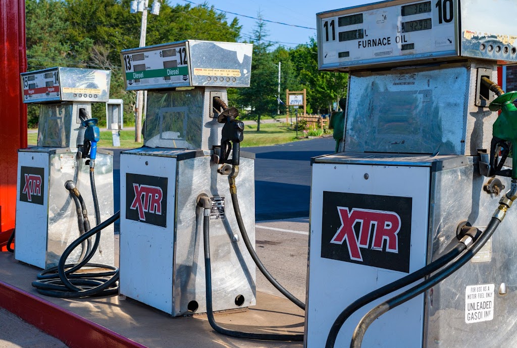 Winds Xtr Gas Bar | 2392 Peters Rd Highway 324 Alliston, corner of highways 4 & 324, Montague, PE C0A 1R0, Canada | Phone: (902) 962-3883
