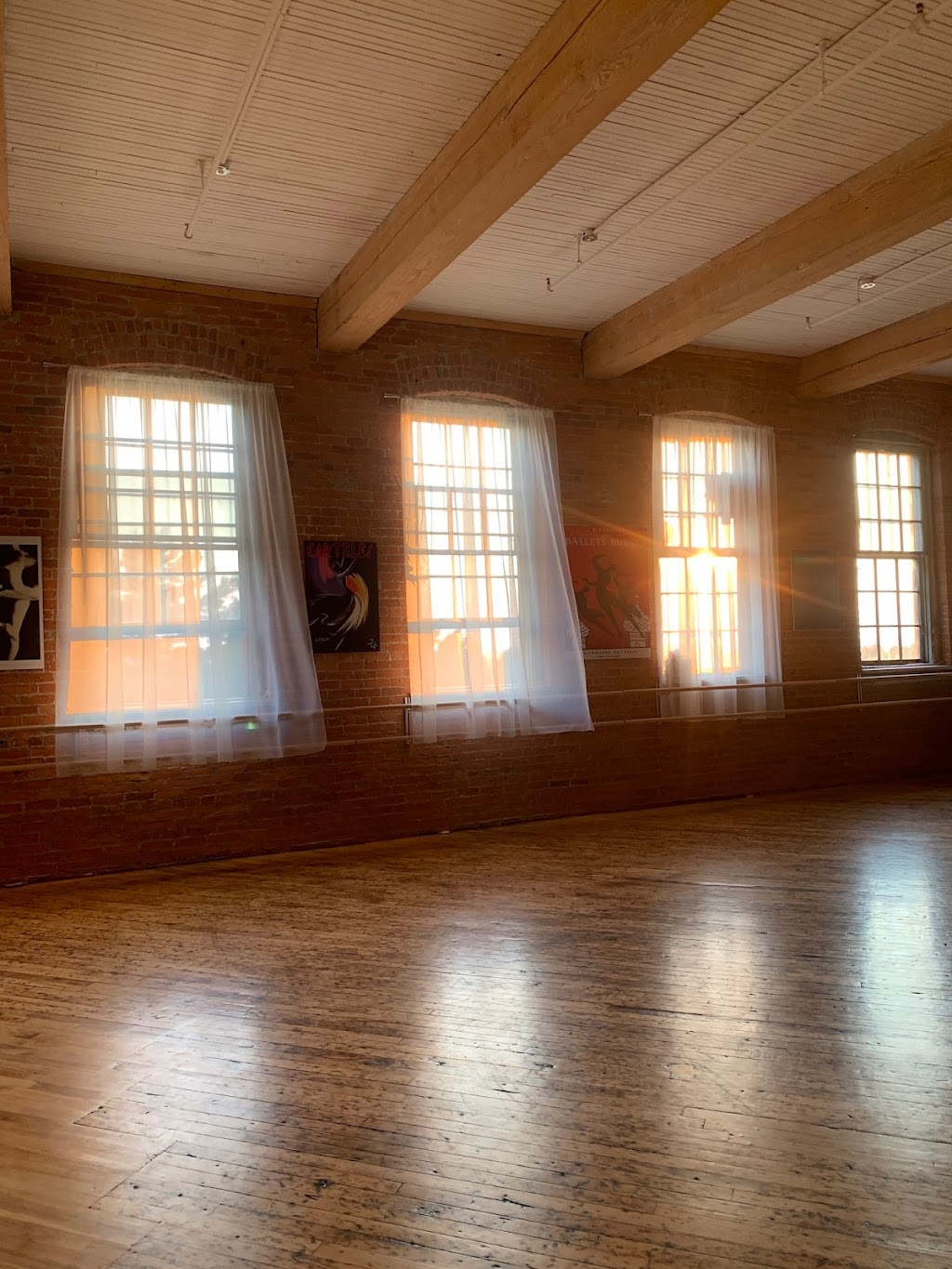 School Ballet Russian | 166 Rue Cowie, Granby, QC J2G 3V3, Canada | Phone: (450) 522-7727