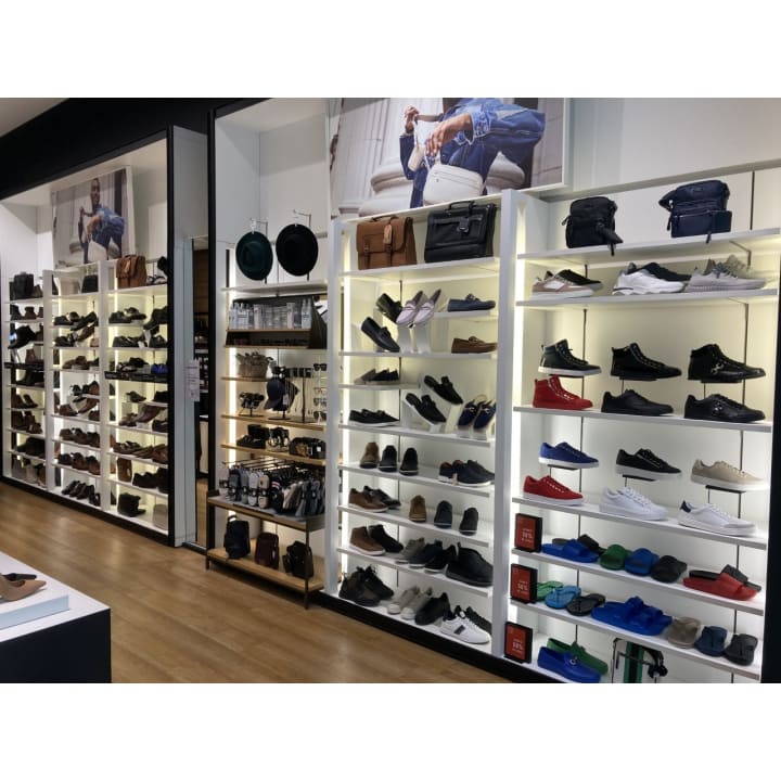Aldo | P-06, 401 Boul Labelle, Rosemère, QC J7A 3T2, Canada | Phone: (450) 434-6350