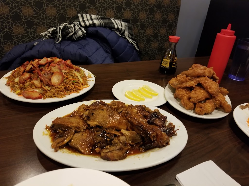 Benab Family Restaurant | 3085 Hurontario St, Mississauga, ON L5A 4E4, Canada | Phone: (905) 281-8499