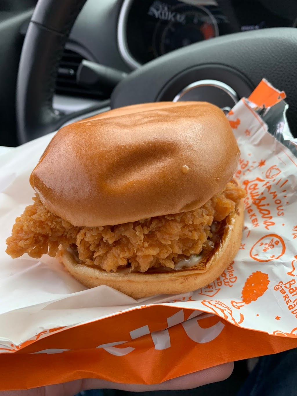 Popeyes Lousiana Kitchen | 4391 King St E, Kitchener, ON N2P 2G1, Canada | Phone: (519) 650-4343