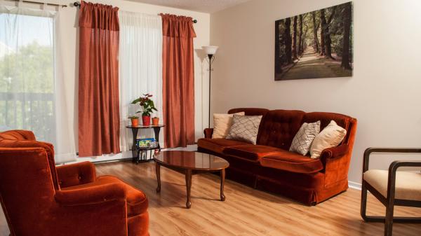 Hillcrest Apartments | 148 Rutledge St, Bedford, NS B4A 1X6, Canada | Phone: (833) 869-0045