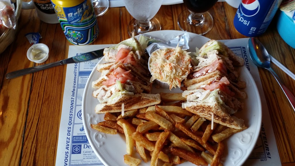 Restaurant La Vieille Gare de Richmond | 739 Rue Principale Nord, Richmond, QC J0B 2H0, Canada | Phone: (819) 826-6655