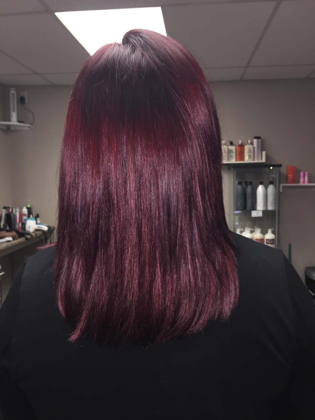 Sues Hair Advantage | 3515 McBean St, Richmond, ON K0A 2Z0, Canada | Phone: (613) 838-4753