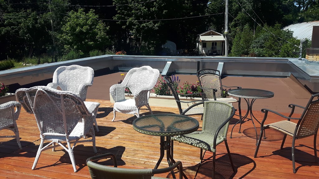 Auberge de la Belle Époque | 63 Avenue de Gaspé E, Saint-Jean-Port-Joli, QC G0R 3G0, Canada | Phone: (418) 598-9905