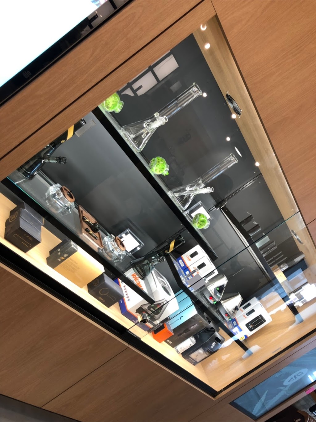 Garden Variety Marijuana Dispensary | 1424 Ellice Ave, Winnipeg, MB R3G 0G4, Canada | Phone: (204) 772-2761