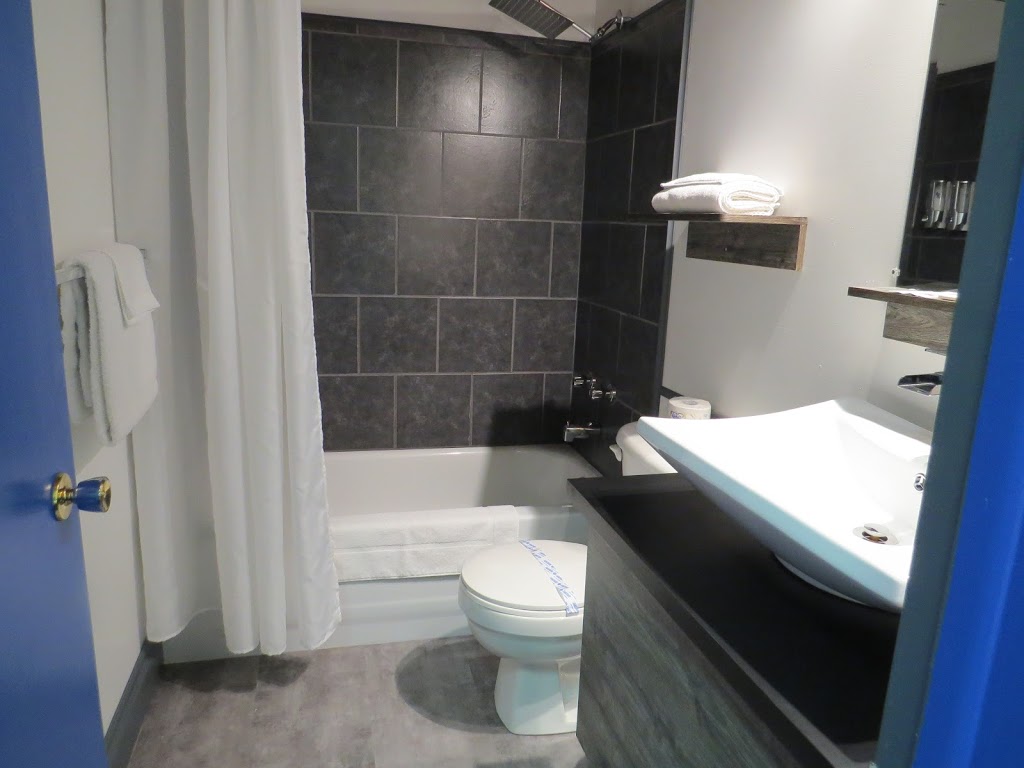 Motel Magistral | 374 Boul St-Pierre, Saint-Raphaël, QC G0R 4C0, Canada | Phone: (418) 243-3660
