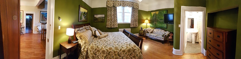 Monroe House | 8A Forest Rd, St. Johns, NL A1C 2B9, Canada | Phone: (709) 235-1946