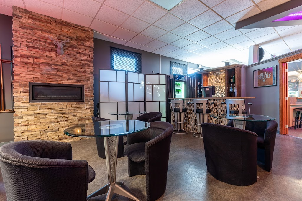 Salon De Quilles LEntracte | 147 Rue Brillon, Beloeil, QC J3G 2T5, Canada | Phone: (450) 464-0771
