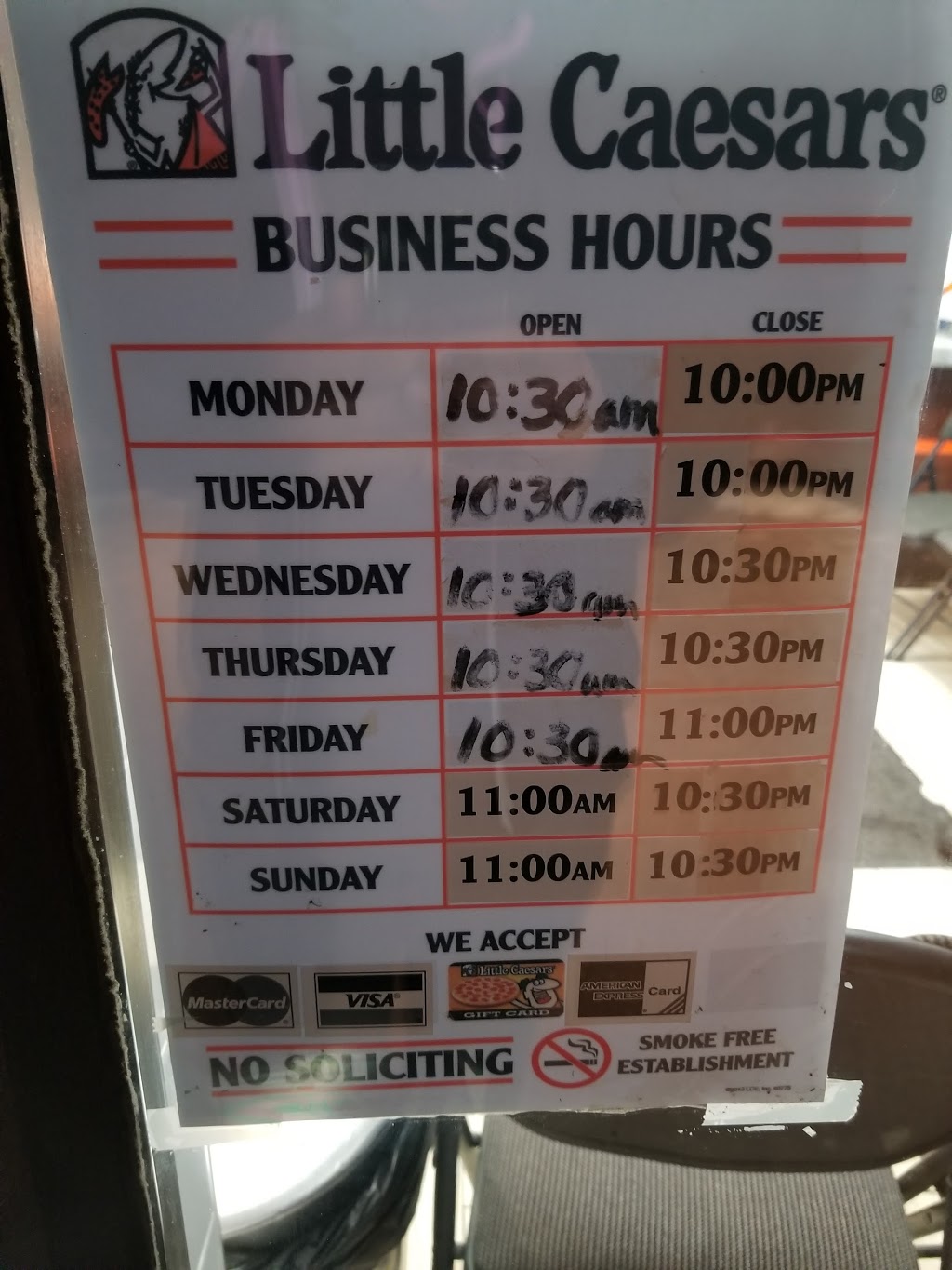 Little Caesars Pizza | 1155 K. L. O. Rd, Kelowna, BC V1Y 4X6, Canada | Phone: (250) 862-3839