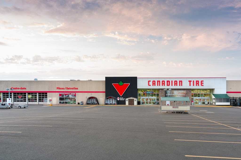 The Victoriaville Center | 405 Boulevard Jutras E, Victoriaville, QC G6P 7H4, Canada | Phone: (819) 752-4647
