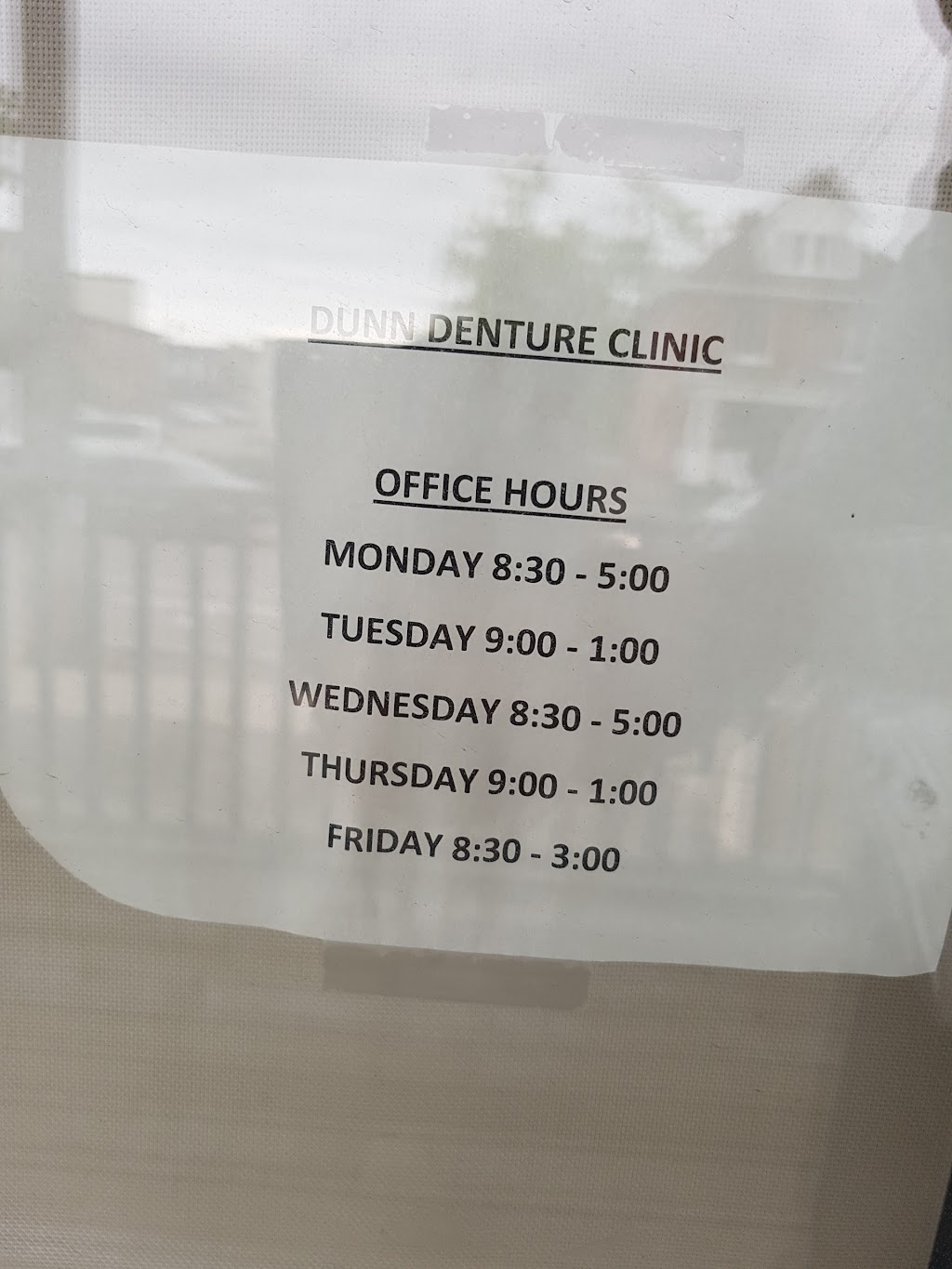 Dunn Denture Clinic | 196 Bond St E, Oshawa, ON L1G 1B3, Canada | Phone: (905) 576-5541