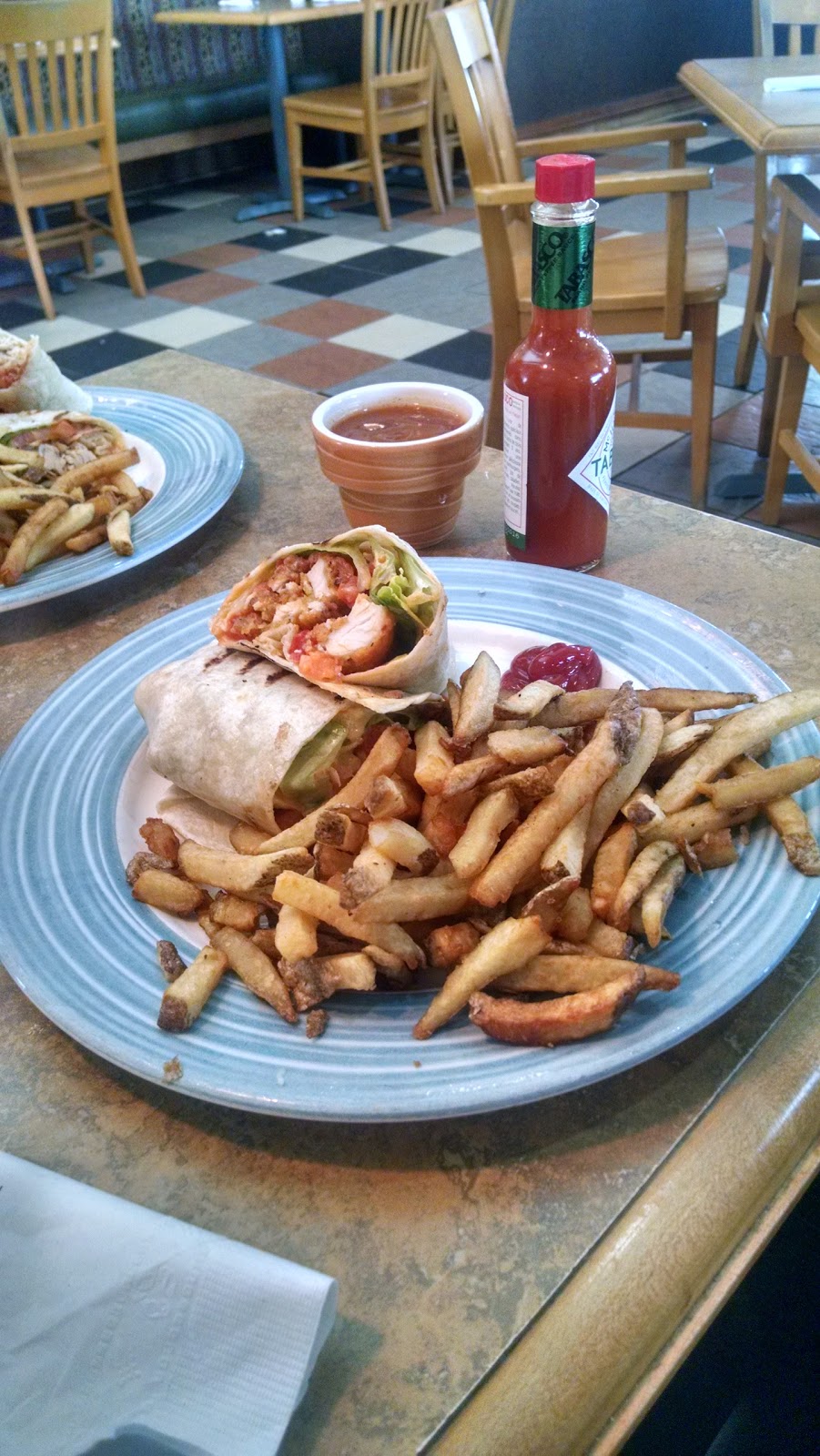 Swiss Chalet Rotisserie & Grill | 3543 Wyecroft Rd, Oakville, ON L6L 0B7, Canada | Phone: (905) 469-8764