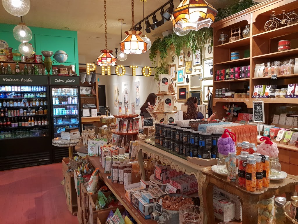 Le Petit Dep | 3035 Boulevard le Carrefour A004A, Laval, QC H7T 1C7, Canada | Phone: (450) 233-1192