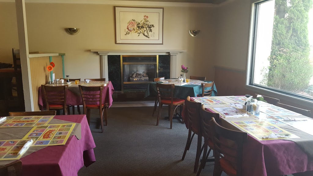 Chinese Palace Restaurant | 2151 Bath Rd, Kingston, ON K7M 4Y3, Canada | Phone: (613) 389-0222