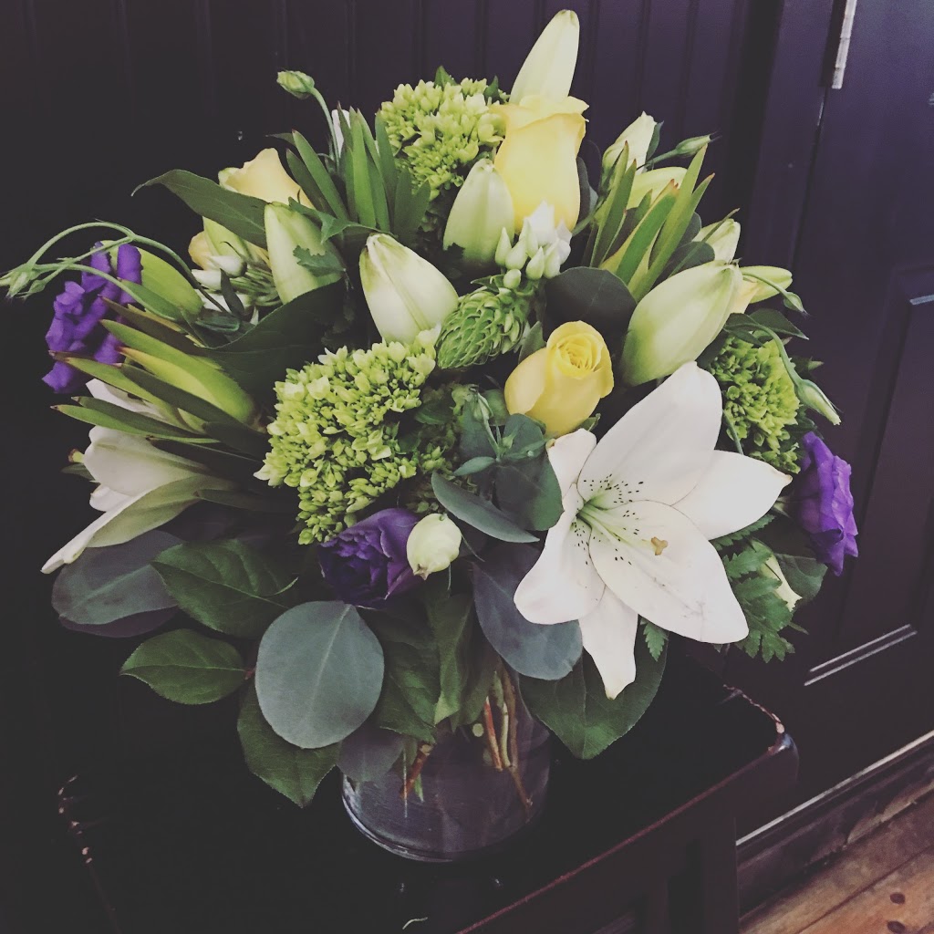 Keiths Flower Shop | 14 Brock St E, Uxbridge, ON L9P 1M6, Canada | Phone: (905) 852-3029