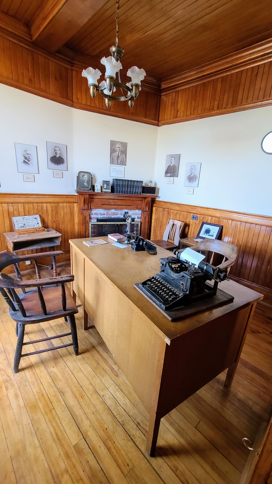 Old Bank of New Brunswick Museum | 5985 King St, Riverside-Albert, NB E4H 4B8, Canada | Phone: (506) 882-2015