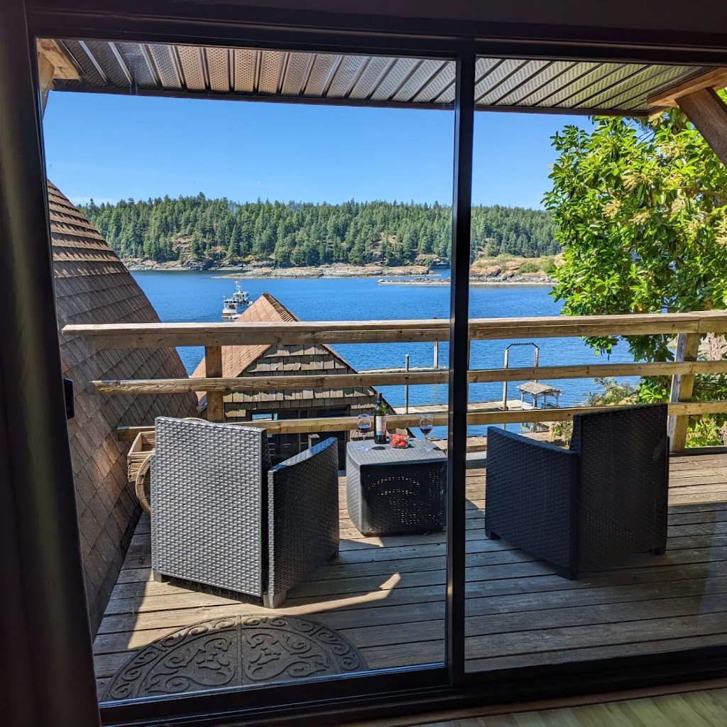 Jade Resort | 774 Cliffe Rd, Heriot Bay, BC V0P 1H0, Canada | Phone: (250) 203-9396
