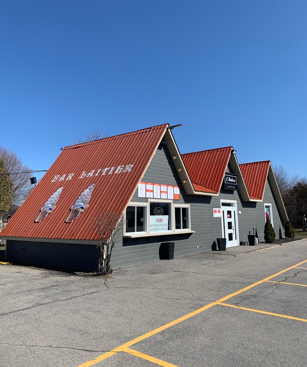 Bar Laitier Chrystalyne | 189 rte 338, Les Coteaux, QC J7X 1A2, Canada | Phone: (450) 631-1216