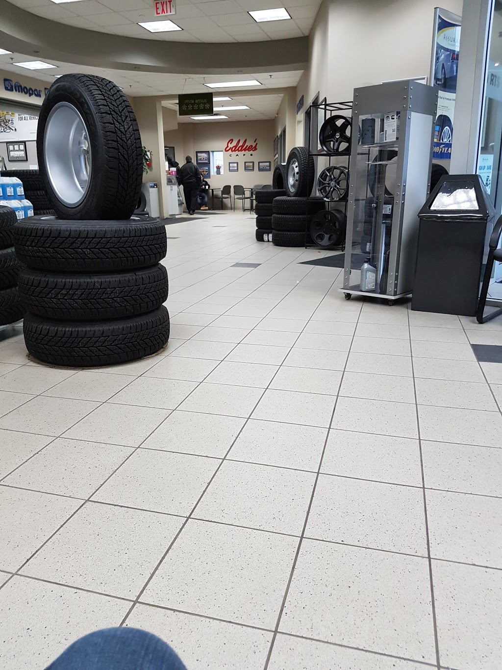 Raceway Chrysler Dodge Jeep Ram Fiat Ltd. | 150 Rexdale Blvd, Etobicoke, ON M9W 1P6, Canada | Phone: (416) 743-9900