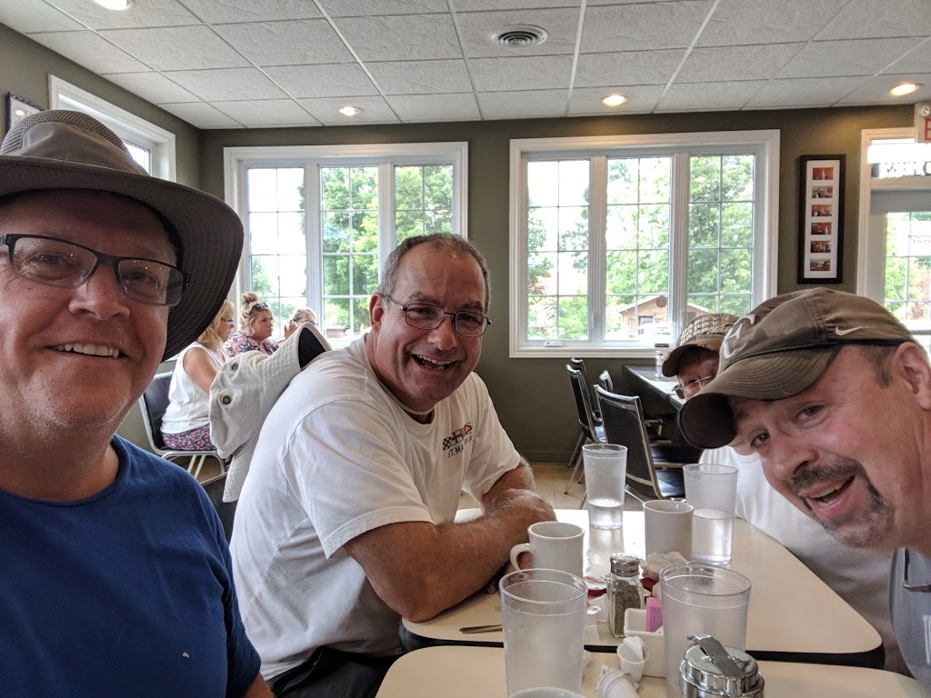 Dockside Restaurant Bar and Grill | 11 Albert St, Coboconk, ON K0M 1K0, Canada | Phone: (705) 454-1800
