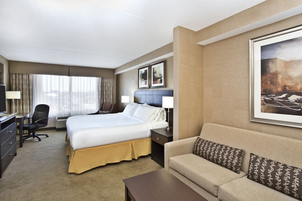 Holiday Inn Express & Suites Kingston | 11 Benson St, Kingston, ON K7K 5W2, Canada | Phone: (613) 546-3662