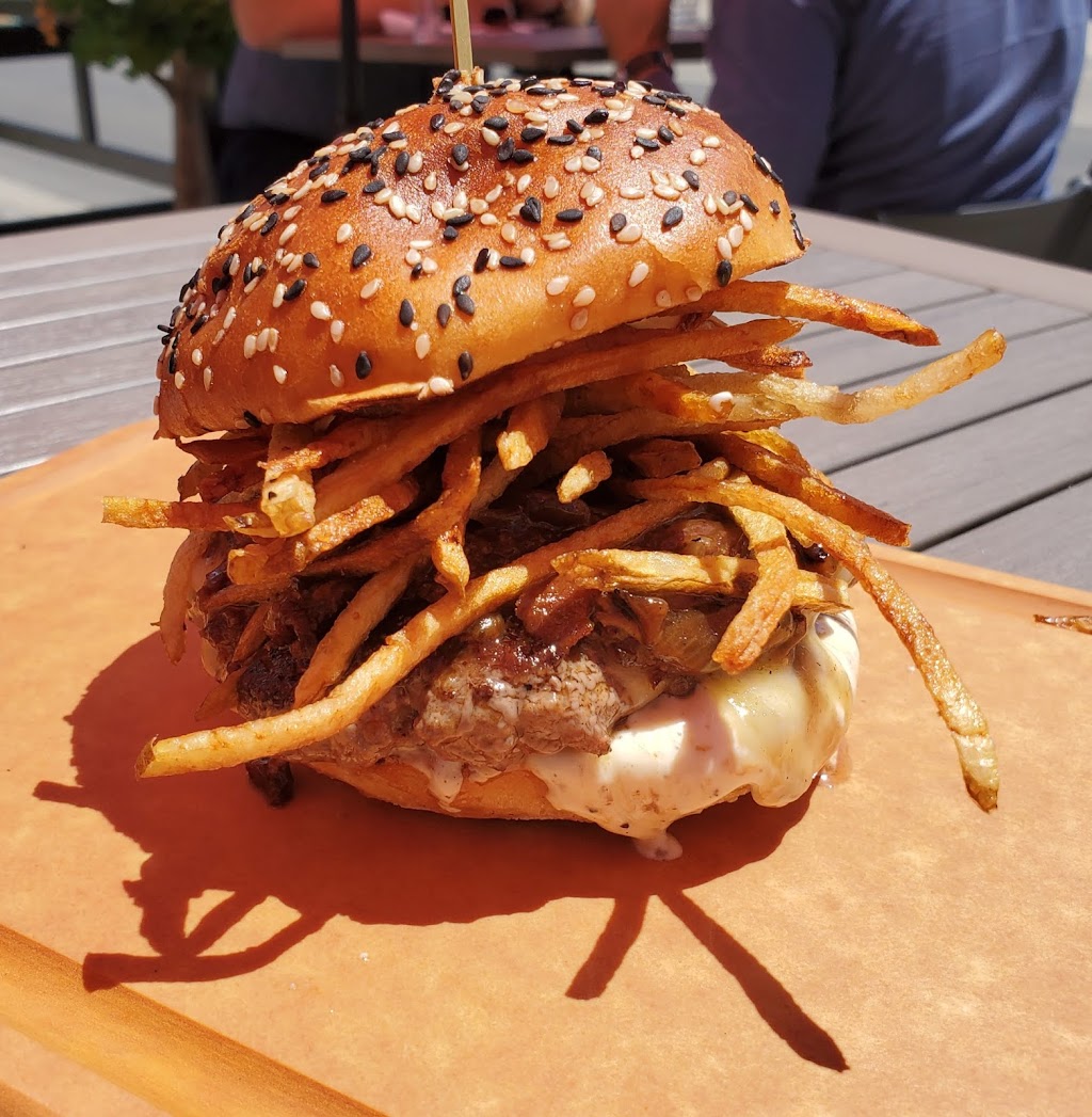 HAMBRGR St. Catharines | 233 St Paul St, St. Catharines, ON L2R 3M6, Canada | Phone: (289) 362-4440