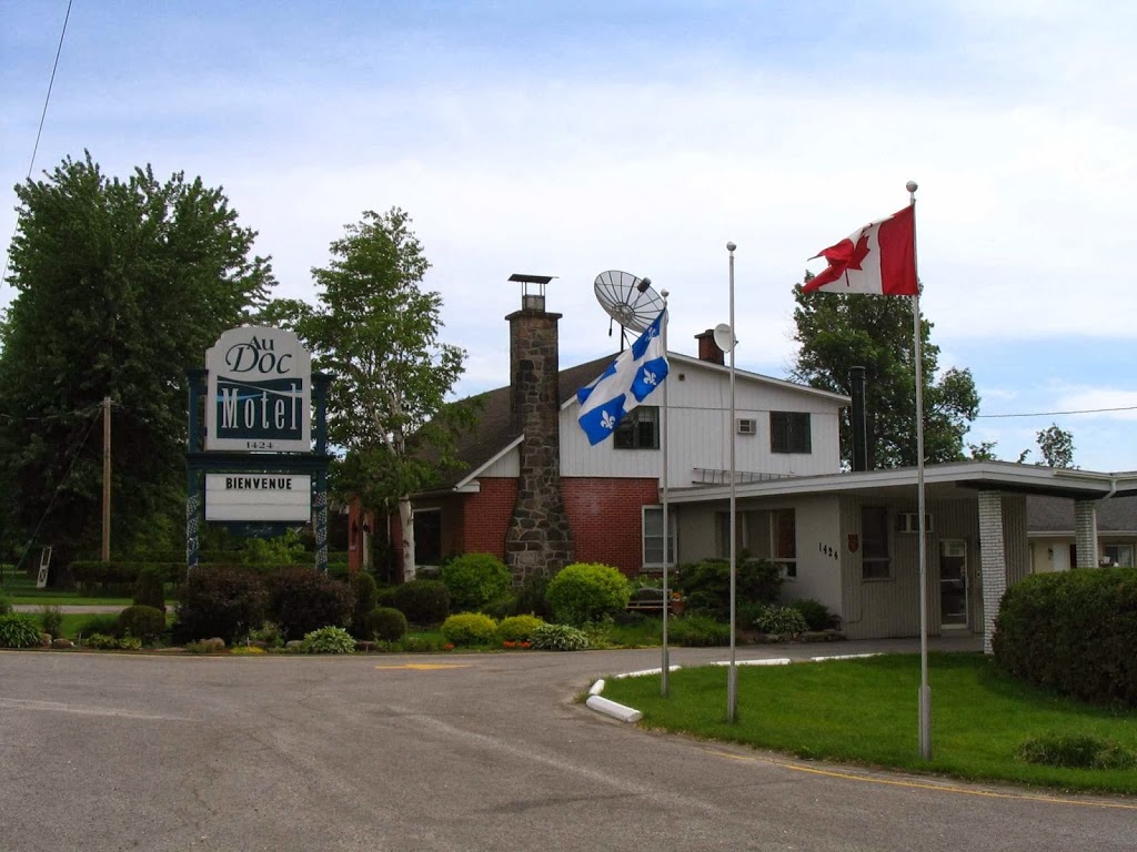 Au Doc Motel | 1424 Rue Notre-Dame, Repentigny, QC J5Y 3X1, Canada | Phone: (450) 585-4211