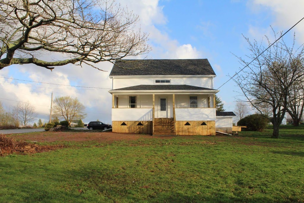 Earls Place Vacation Rental | 319 Medford Rd, Canning, NS B0P 1H0, Canada | Phone: (902) 680-5594