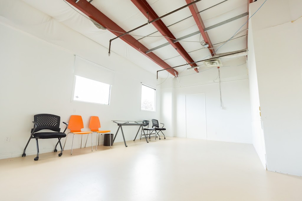 Uniyen Studios | 70 Bongard Ave Unit i, Nepean, ON K2E 7Z9, Canada | Phone: (613) 870-4343