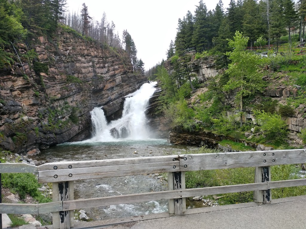 Northland Lodge | 408 Evergreen Ave, Waterton Park, AB T0K 2M0, Canada | Phone: (403) 859-2353