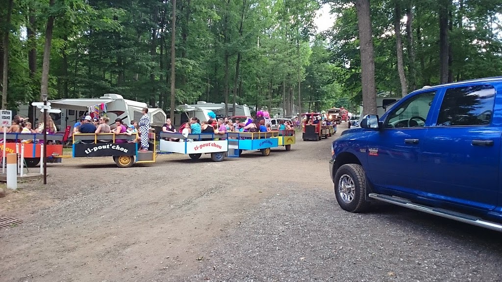 Camping Aux Bouleaux | 2294 Rang Saint-Léon, Saint-Félix-de-Valois, QC J0K 2M0, Canada | Phone: (450) 889-5809