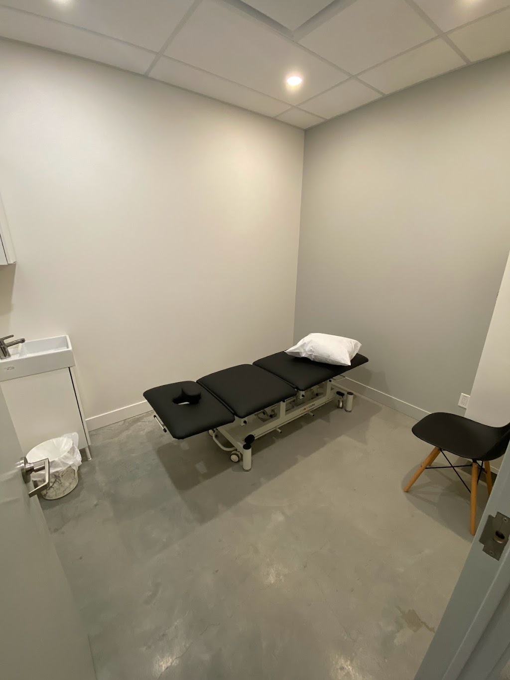 Espace Physio Forme | 150 Boul Jean-Leman local 200, Candiac, QC J5R 5E1, Canada | Phone: (450) 984-0984