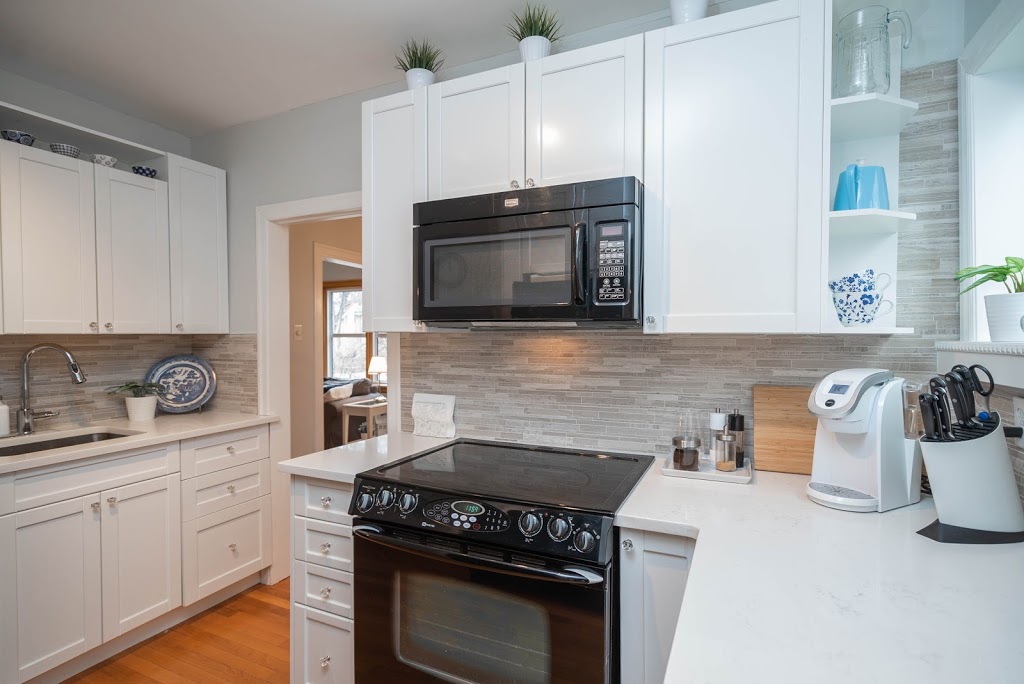 Alix McIntyre Realtor - Royal LePage Dynamic | 3-1450 Corydon Ave, Winnipeg, MB R3N 0J3, Canada | Phone: (204) 989-5000