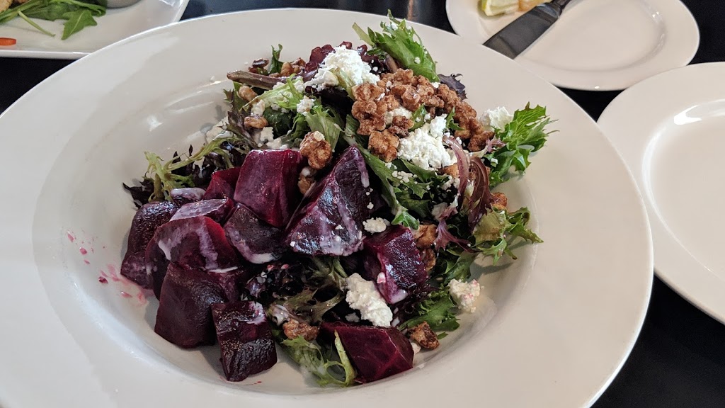 The Huron Club | 94 Pine St, Collingwood, ON L9Y 2N9, Canada | Phone: (705) 293-6677