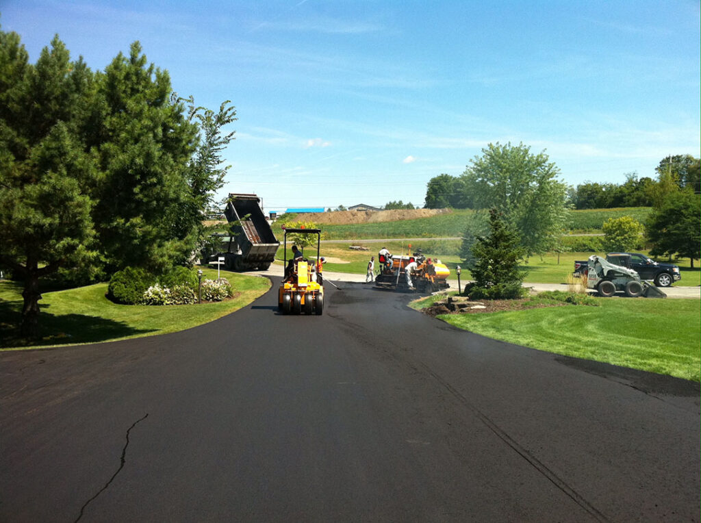 Bytown Paving | 2723 Fenton Rd, Gloucester, ON K1T 3V2, Canada | Phone: (613) 235-8767