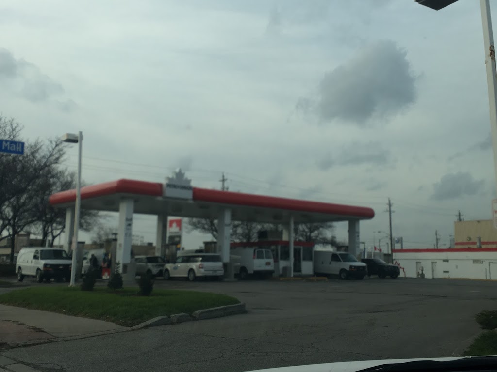 Petro-Canada | 1640 The Queensway, Etobicoke, ON M8Z 1V1, Canada | Phone: (416) 251-0357