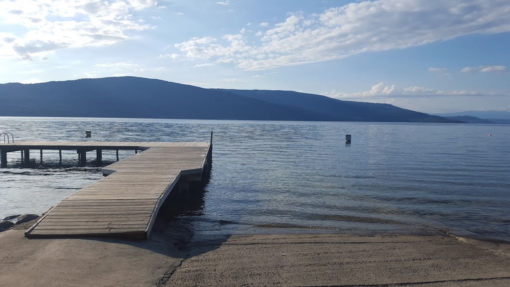 Cedar Grove B & B | 303 Kildare Way, Vernon, BC V1H 2C6, Canada | Phone: (250) 542-2497